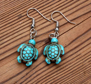 Turquoise sea turtle jewelry dangle beaded earrings  Save the Turtles